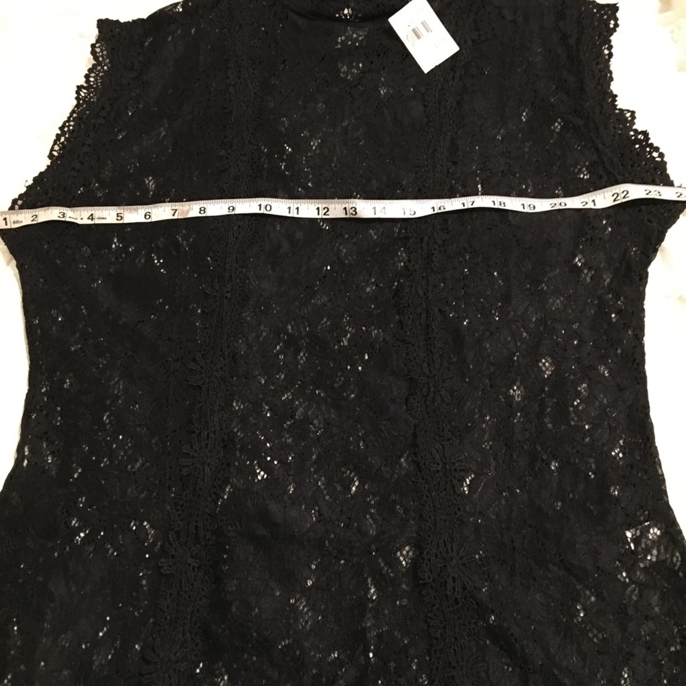 Black lace tank blouse - Picture 5 of 8